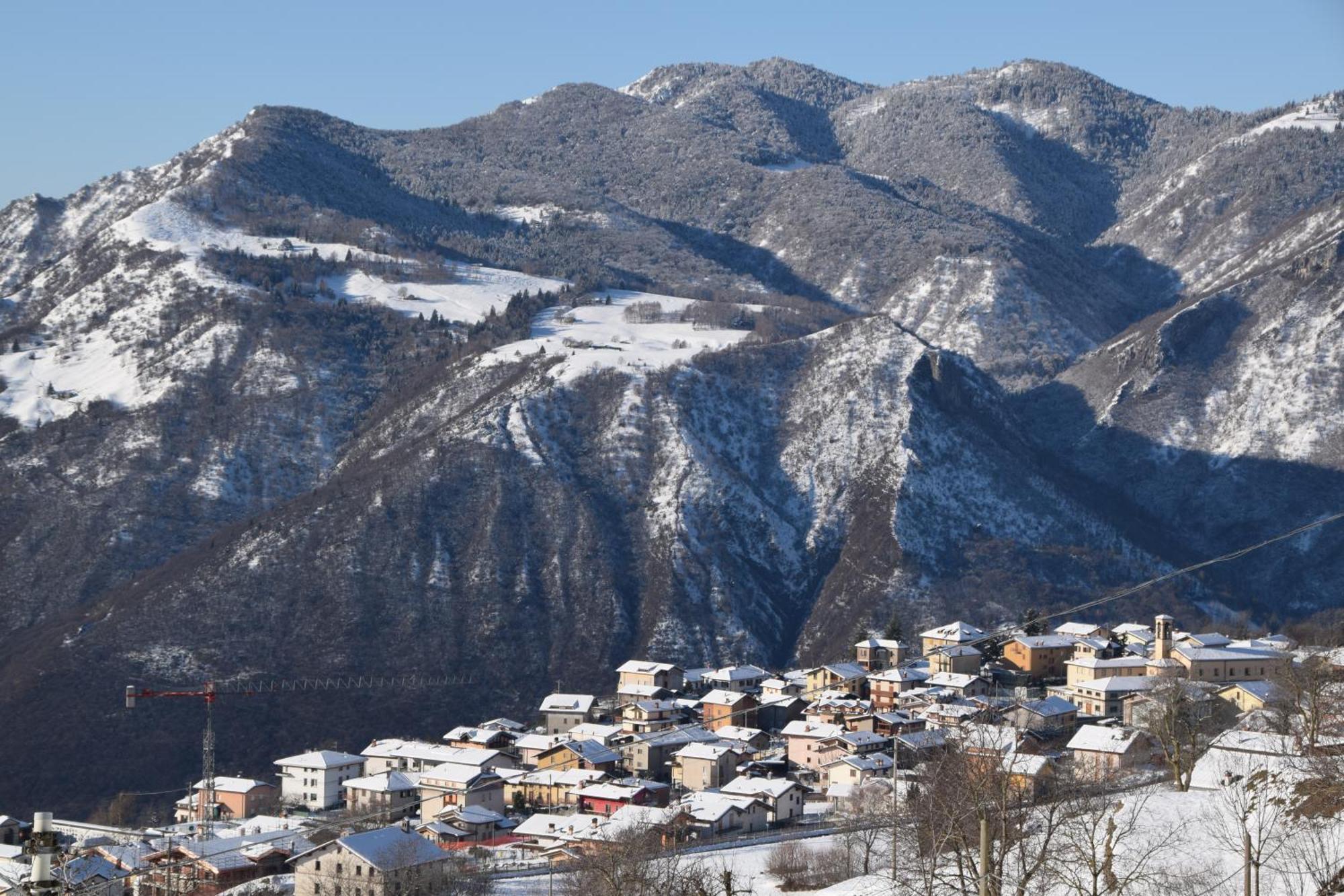 Attic House Mountain Lake Iseo Hospitality 보시코 외부 사진